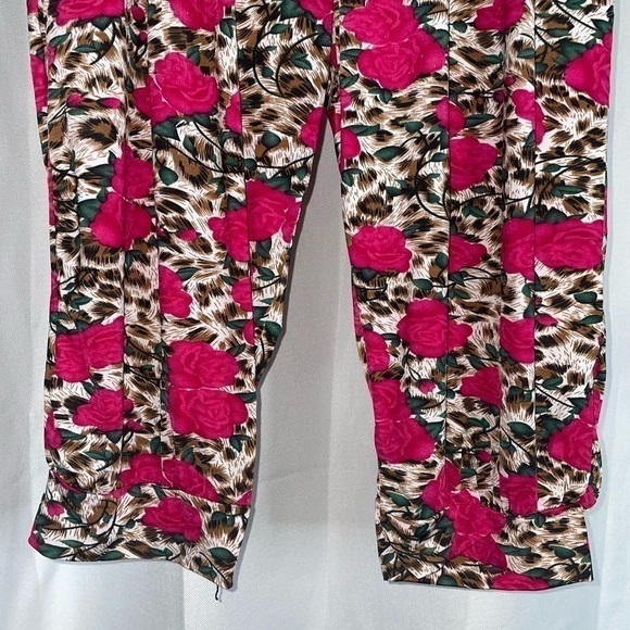 Pull on Pants Lounge Capri Cheetah Animal Print All Over Roses Floral Print - Picture 4 of 6
